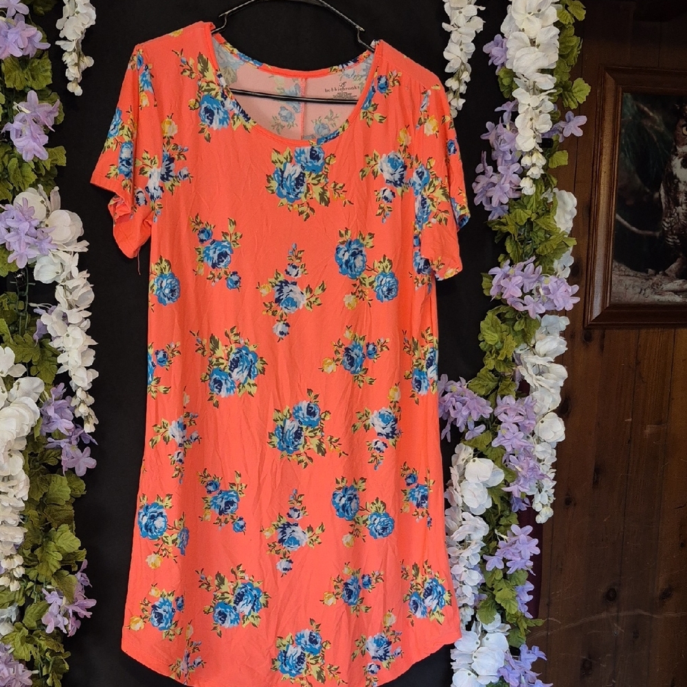 Bobbie Brooks Coral and Blue Floral Short Sleeve Tee